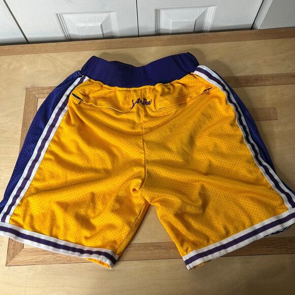 Just Don Los Angeles Kobe Bryant Lakers Home Shorts Gold Purple Size Small USA - Picture 3 of 5